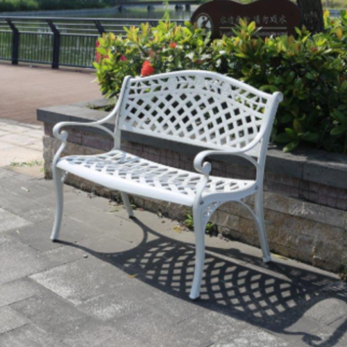 ספסל גינה אלגנטי דגם "לבן רויאל"