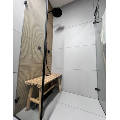 ספסל בנוי מעץ  טיק  רוחב 80 ס"מ בעבודת יד 