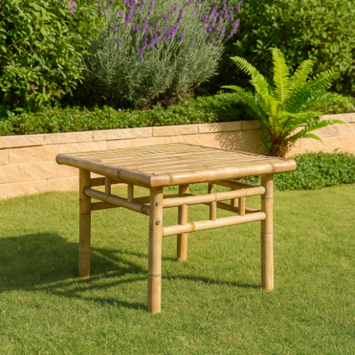 שולחן צד מבמבוק – טאץ' טבעי ואקזוטי לחלל החוץ או הפנים