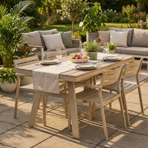 שולחן אוכל חוץ דגם “בריזו” צבע שמפניה