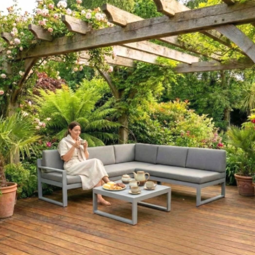 פינת גן אלומיניום לורנזו צבע שמפניה