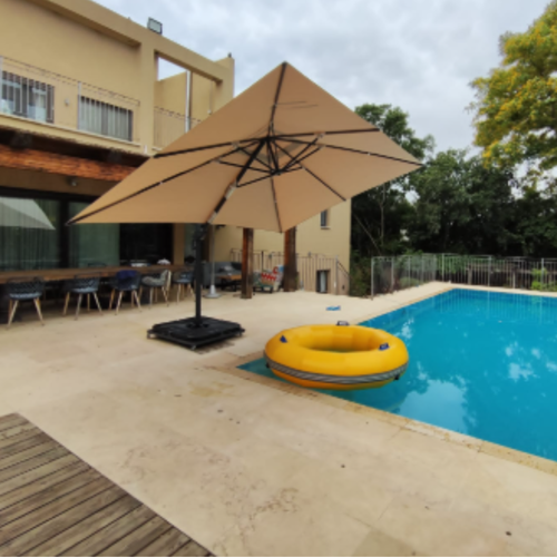 שמשיית רגל צד יוקרתית דגם TAHITI –3/4  הצללה מושלמת בעיצוב מודרני צבע קרם