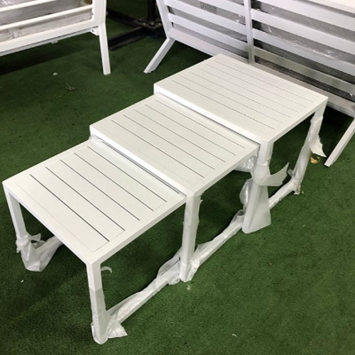 סט 3 שולחנות נמוכים מאלומיניום - צבע לבן