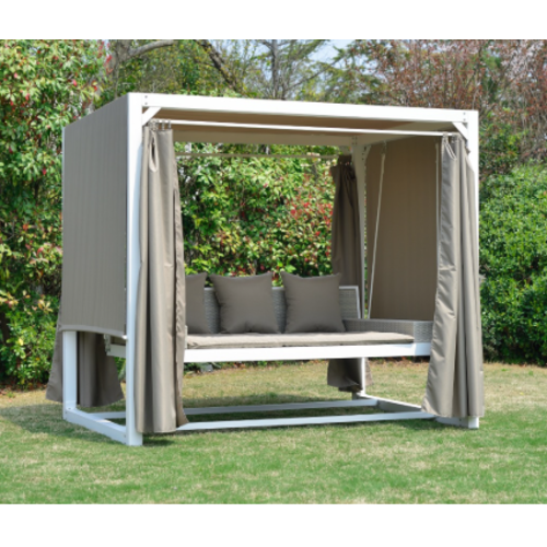 נדנדה  מפוארת עם גזיבו כולל וילונות   צבע לבן